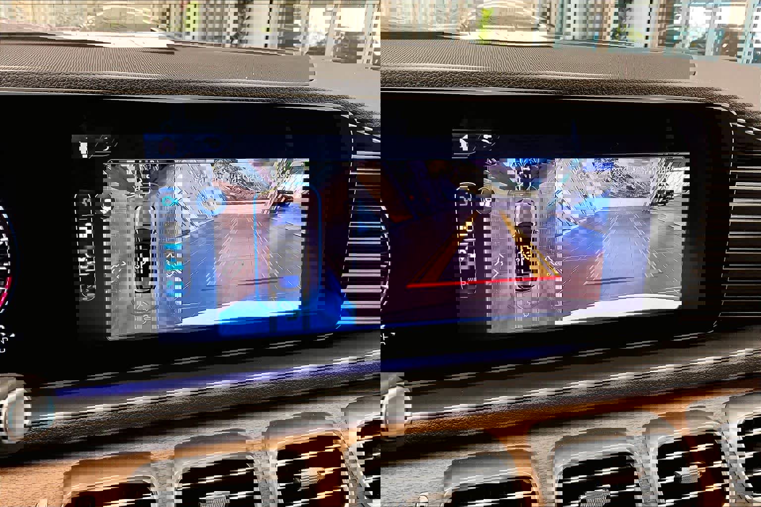 Used 2025 Mercedes-Benz GLE 450e 4MATIC image 29