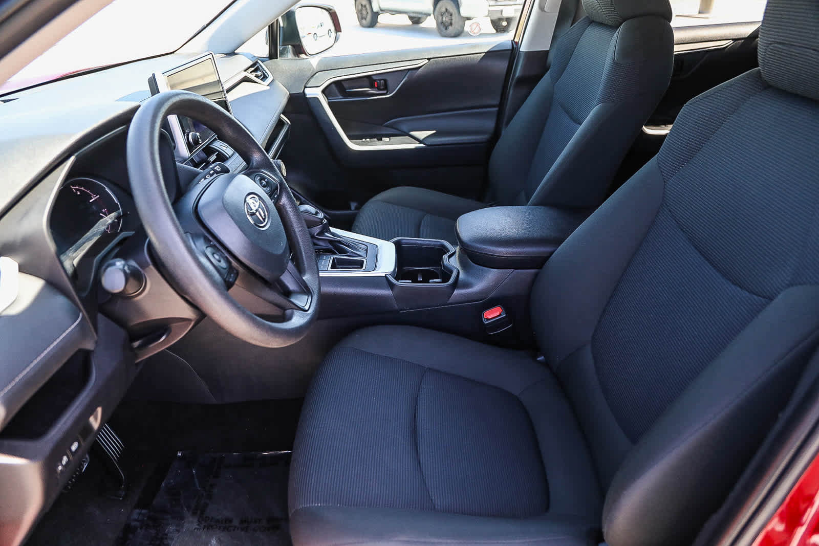 Certified 2025 Toyota RAV4 LE image 18