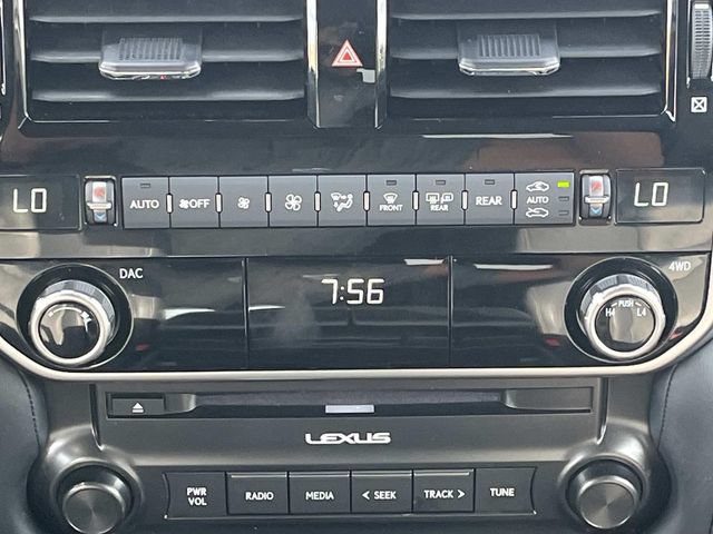 Used 2023 Lexus GX 460 Premium w/ Premium Package AWD/4WD image 16