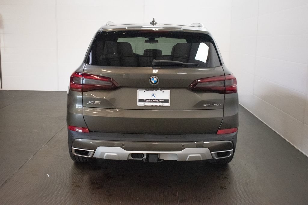 Used 2022 BMW X5 xDrive40i w/ Premium Package AWD/4WD image 5