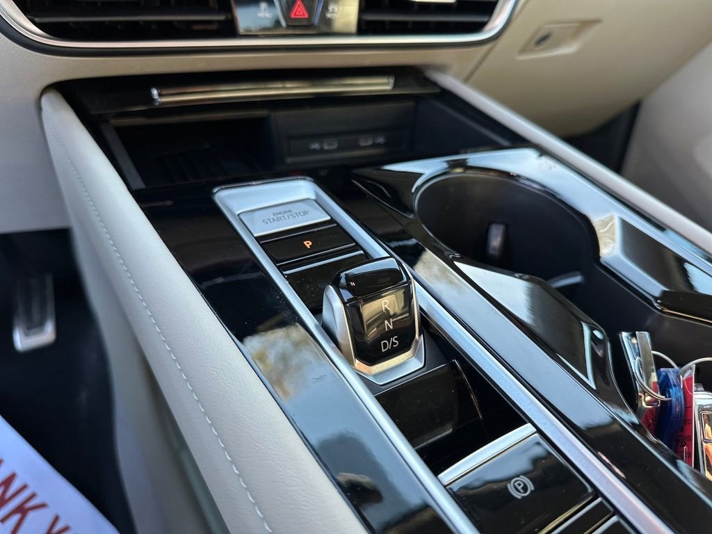 Used 2025 Volkswagen Atlas SEL Premium R-Line image 47