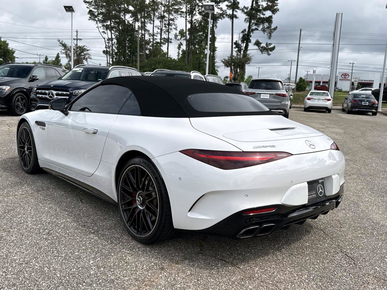 Certified 2022 Mercedes-Benz SL 55 AMG 4MATIC image 7