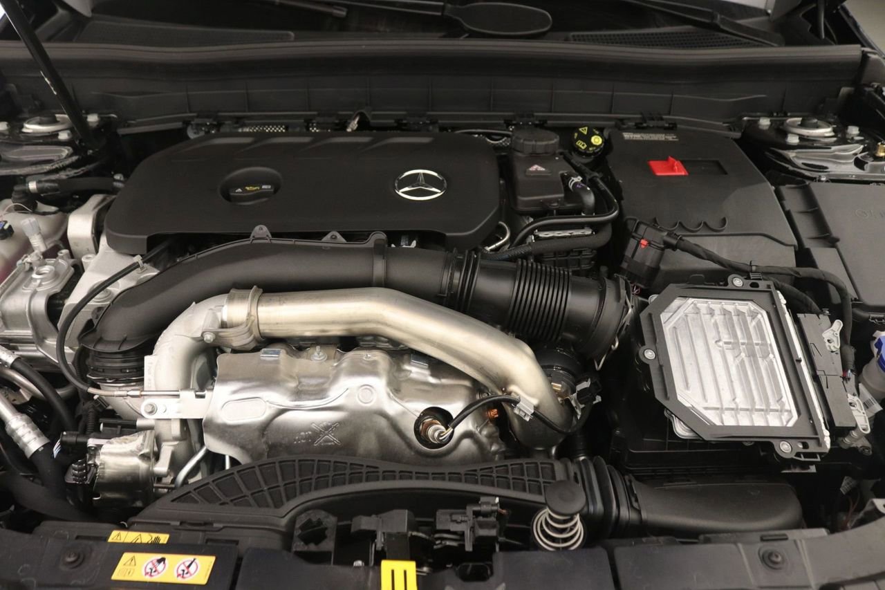 New 2026 Mercedes-Benz GLB 250 image 11