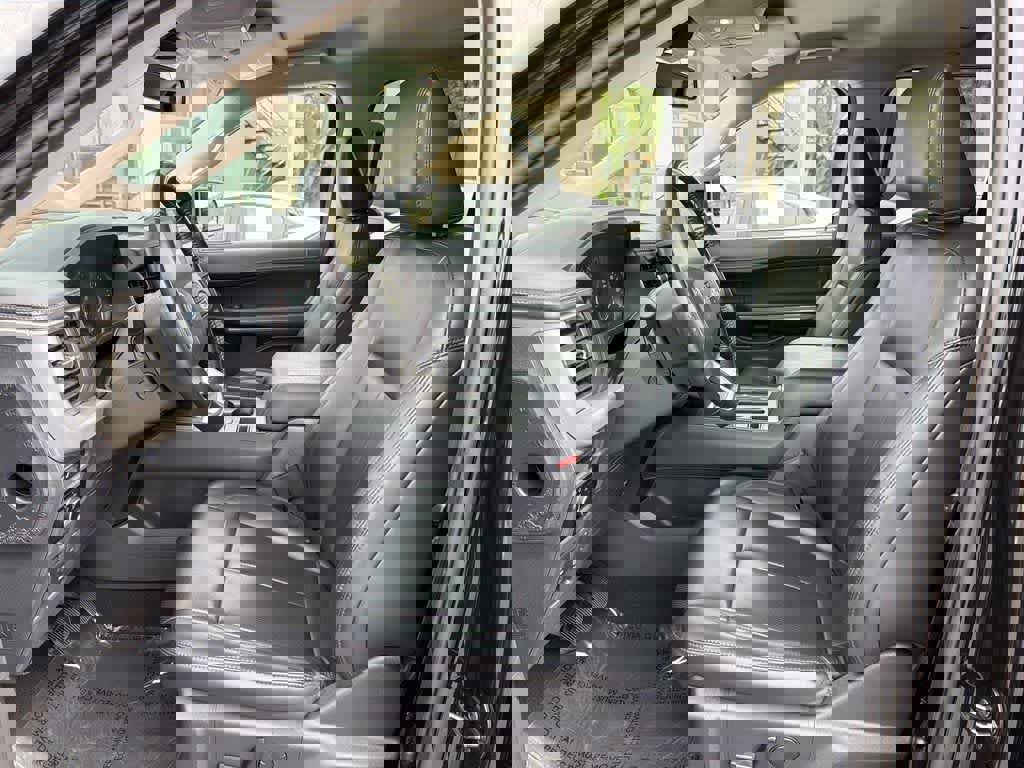 Used 2024 Ford Expedition Max XLT image 24