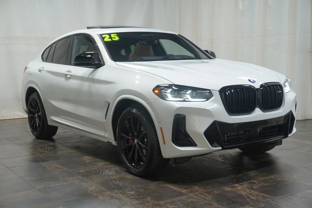 Used 2025 BMW X4 M40i image 1