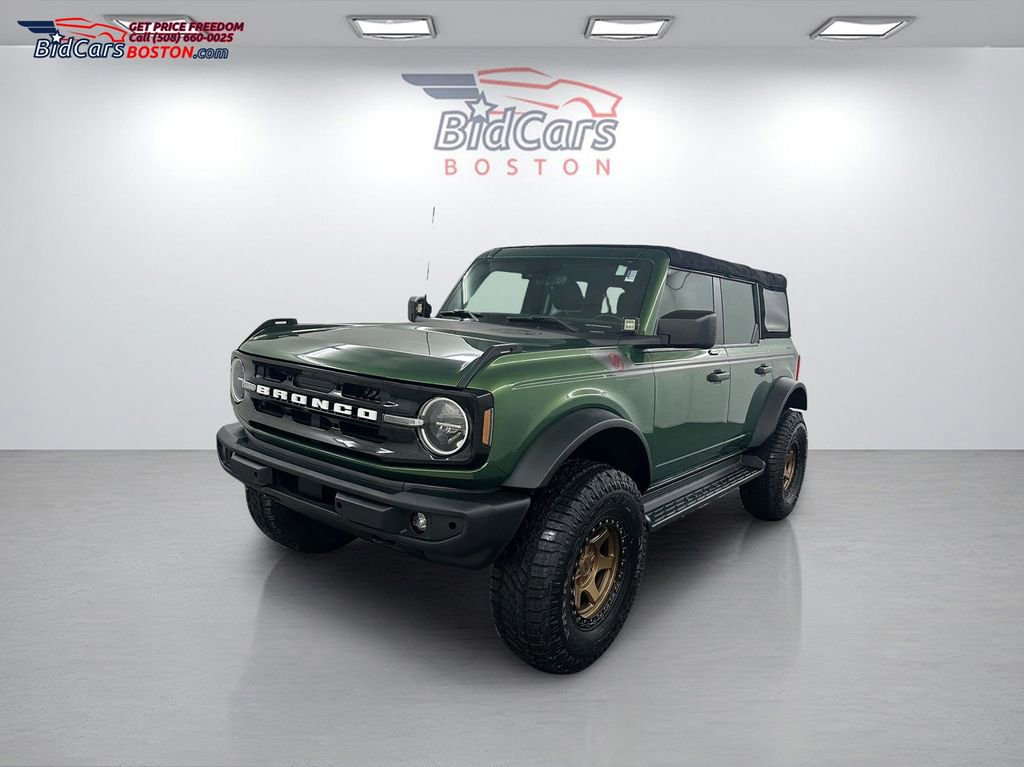 Used 2022 Ford Bronco Black Diamond image 1
