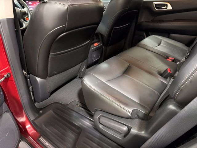 Used 2014 Nissan Pathfinder SL w/ SL Tech Package FWD image 30