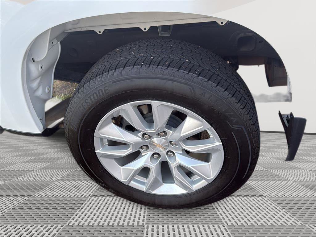 Used 2023 Chevrolet Silverado 1500 Custom image 12
