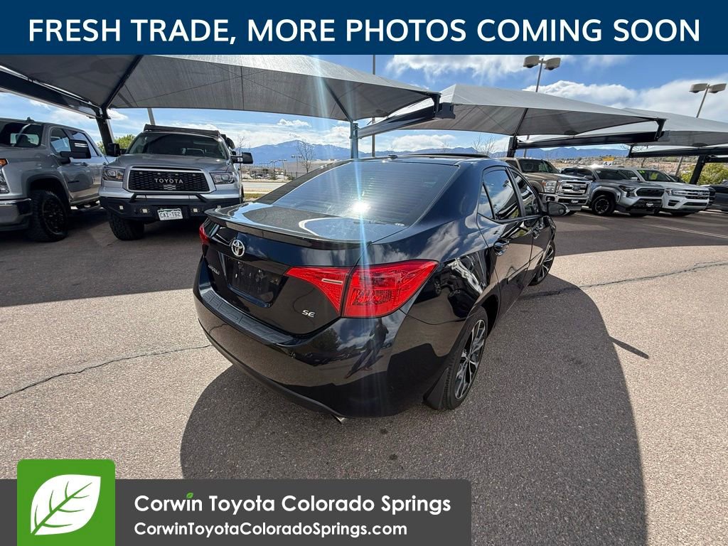 Used 2018 Toyota Corolla SE w/ SE Premium Package FWD image 10