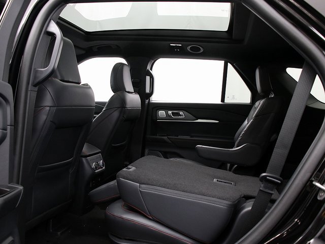 New 2026 Ford Explorer ST image 13