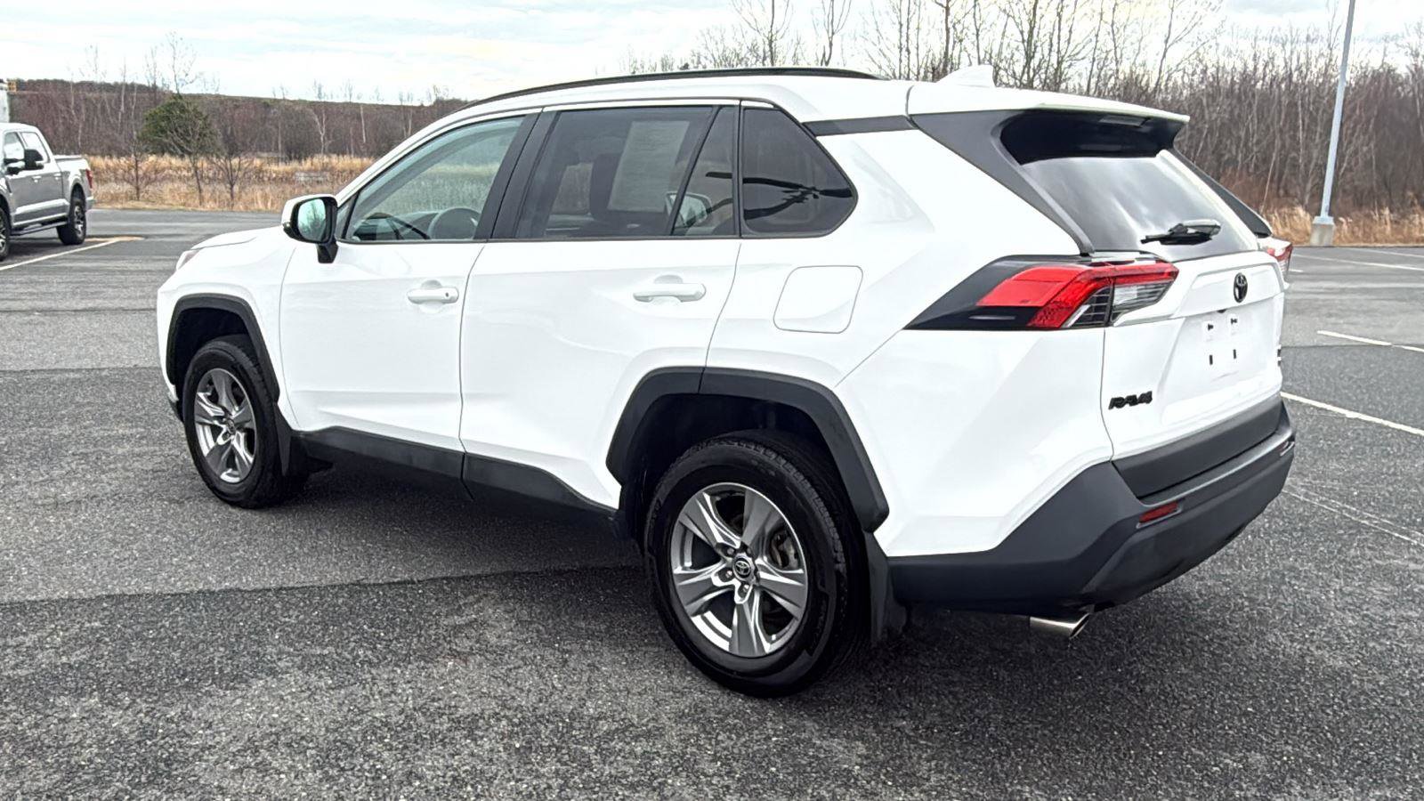 Used 2024 Toyota RAV4 XLE w/ Weather Package image 10