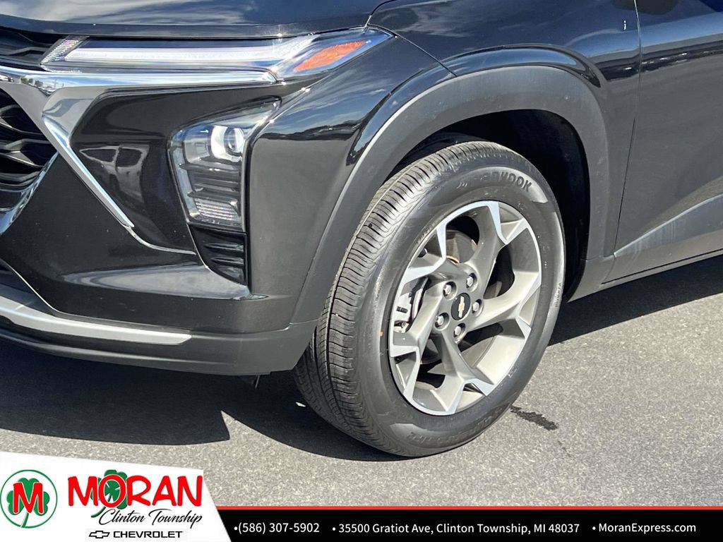 Certified 2024 Chevrolet Trax LT w/ Driver Confidence Package FWD image 9
