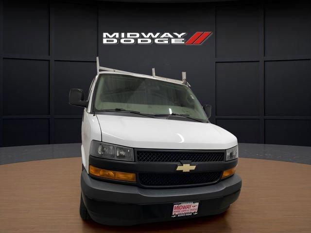 Used 2021 Chevrolet Express 3500 w/ Driver Convenience Package image 5