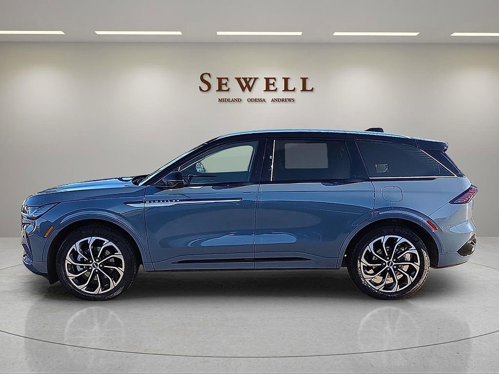 New 2026 Lincoln Nautilus Reserve AWD/4WD image 2