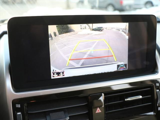 Used 2023 Lexus GX 460 Premium w/ Accessory Package image 27