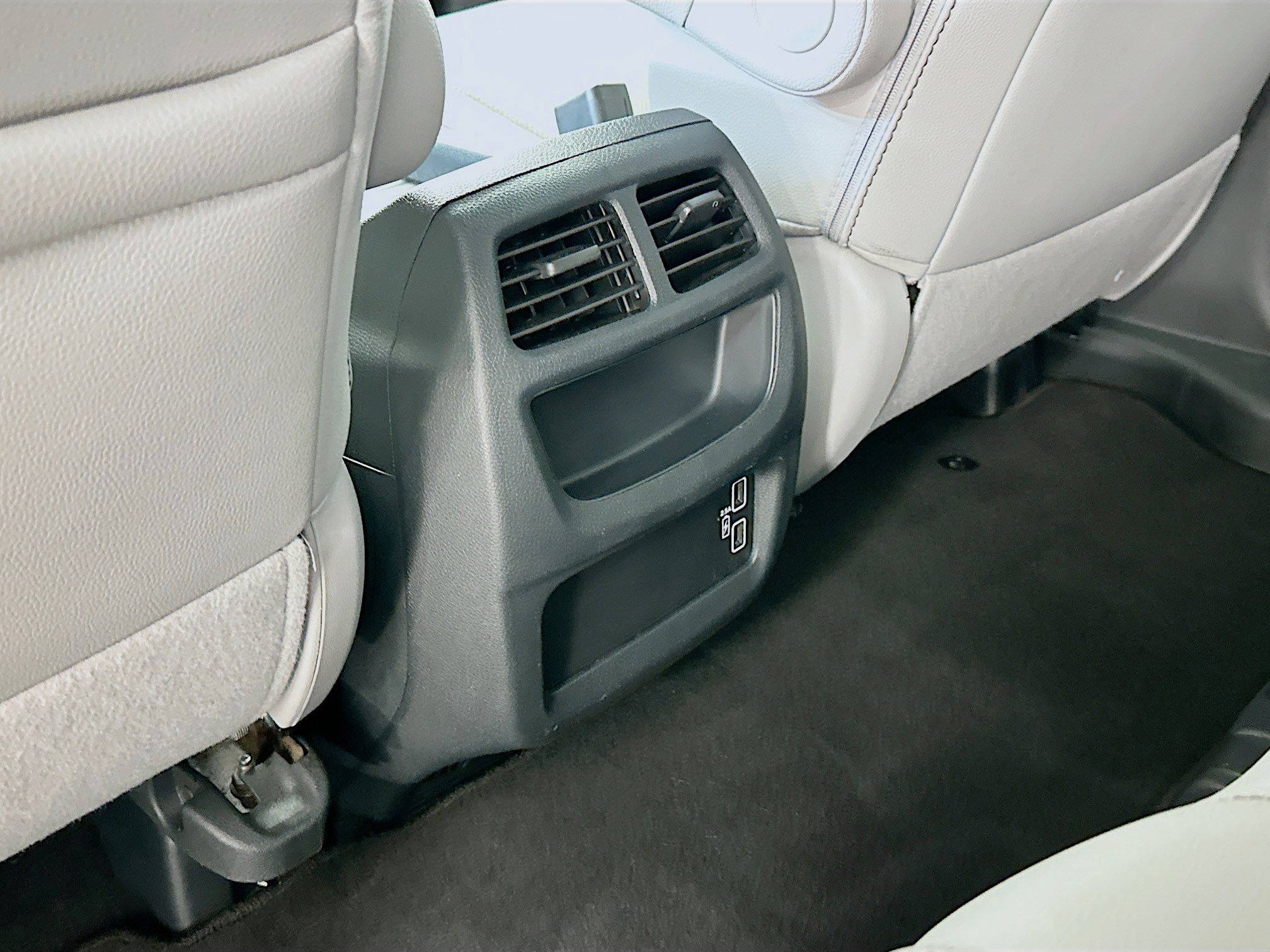 Used 2023 Honda Passport EX-L image 28