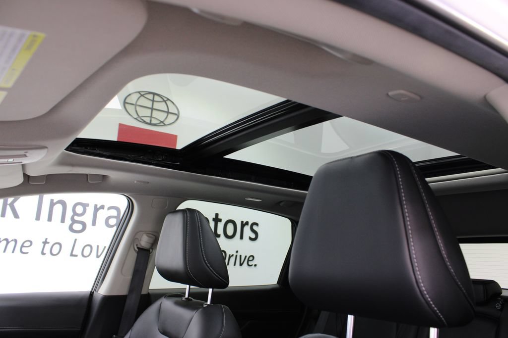 Used 2025 Nissan Murano SL AWD/4WD image 13