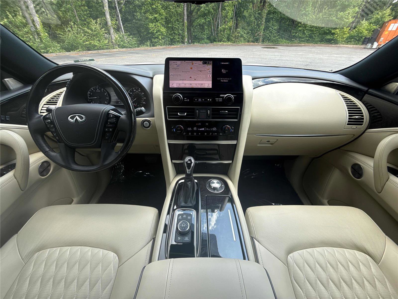 Used 2024 INFINITI QX80 Sensory AWD/4WD image 12