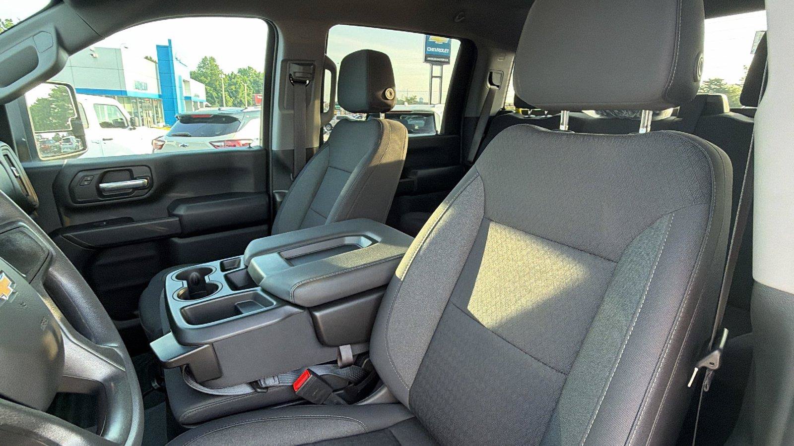 New 2026 Chevrolet Silverado 2500 Custom w/ Custom Value Package AWD/4WD image 16