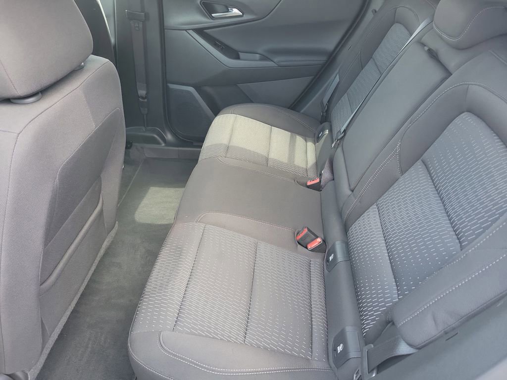 Used 2025 Chevrolet Equinox LT FWD image 14