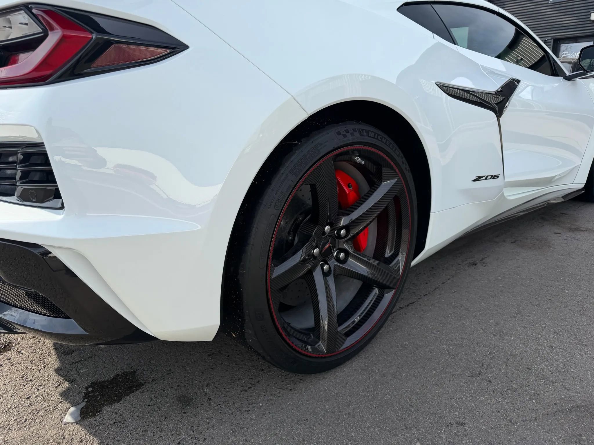 Used 2024 Chevrolet Corvette Z06 w/ Z07 Performance Package image 20