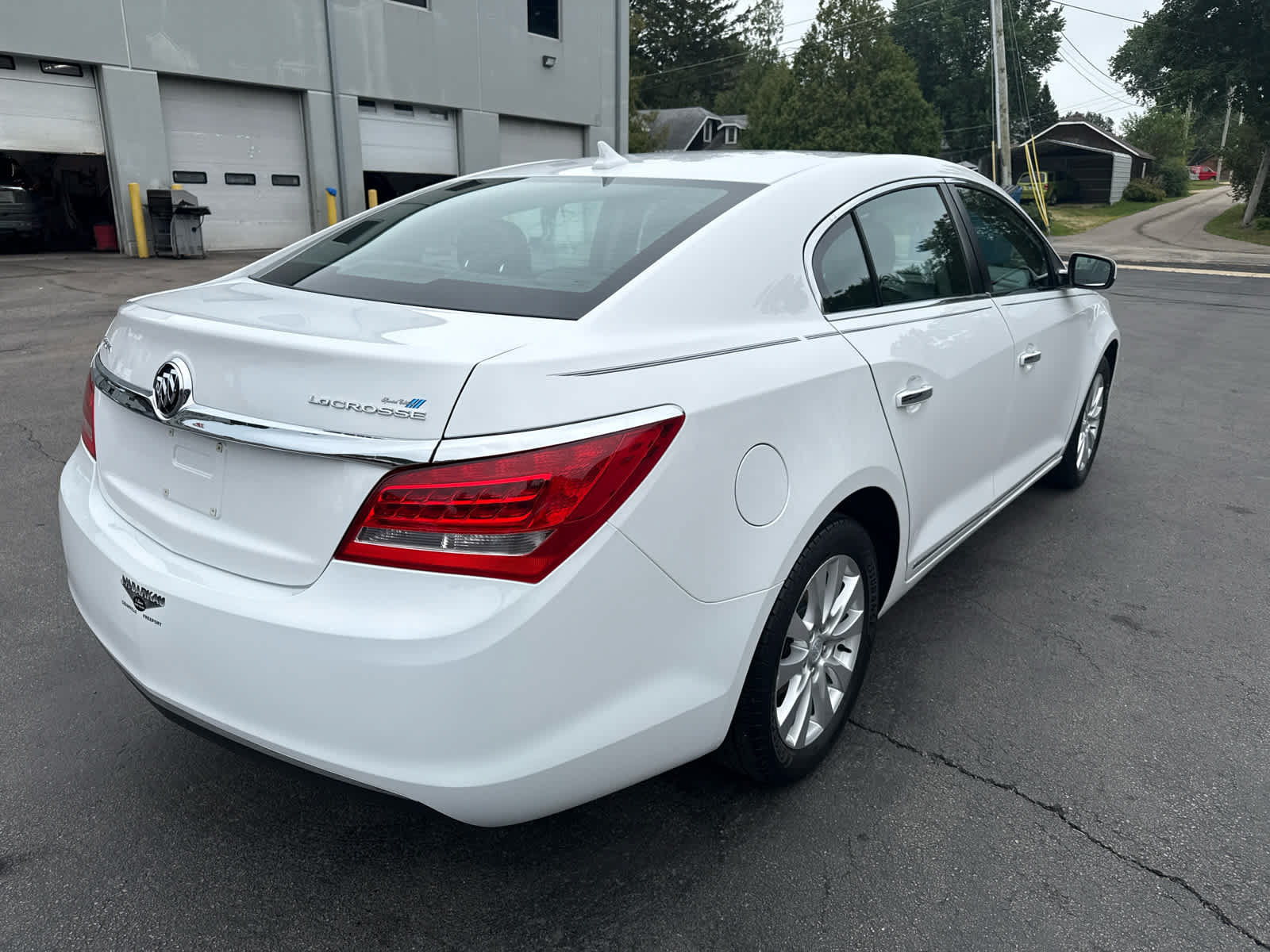 Used 2014 Buick LaCrosse FWD image 3