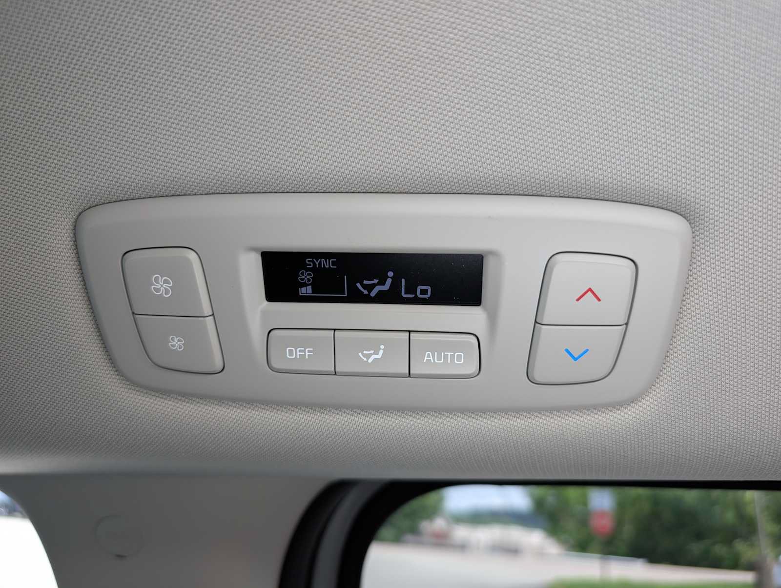 New 2027 Kia Carnival FWD image 15