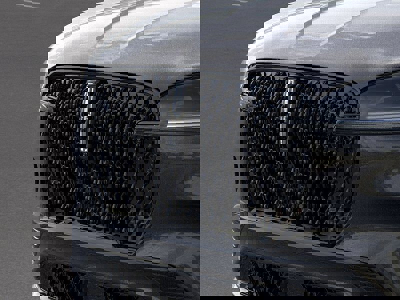 New 2026 Lincoln Aviator AWD w/ Jet Appearance Package image 17