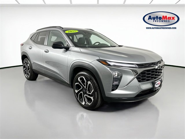 Used 2025 Chevrolet Trax RS w/ Sunroof Package