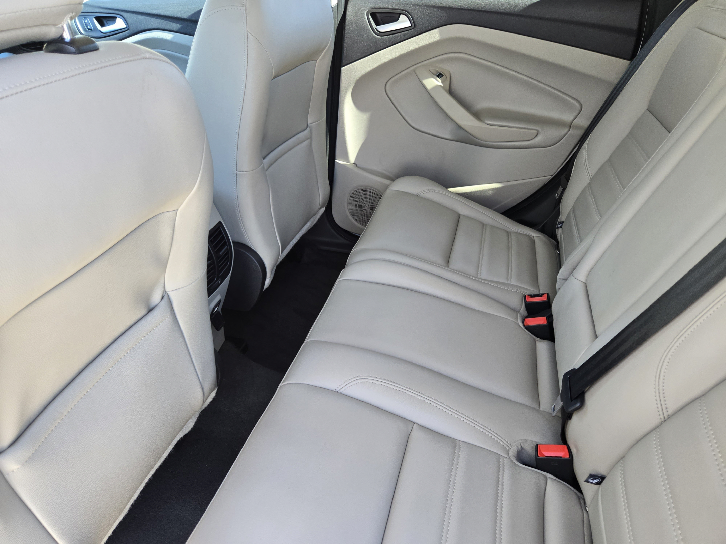 Used 2019 Ford Escape SEL FWD image 27