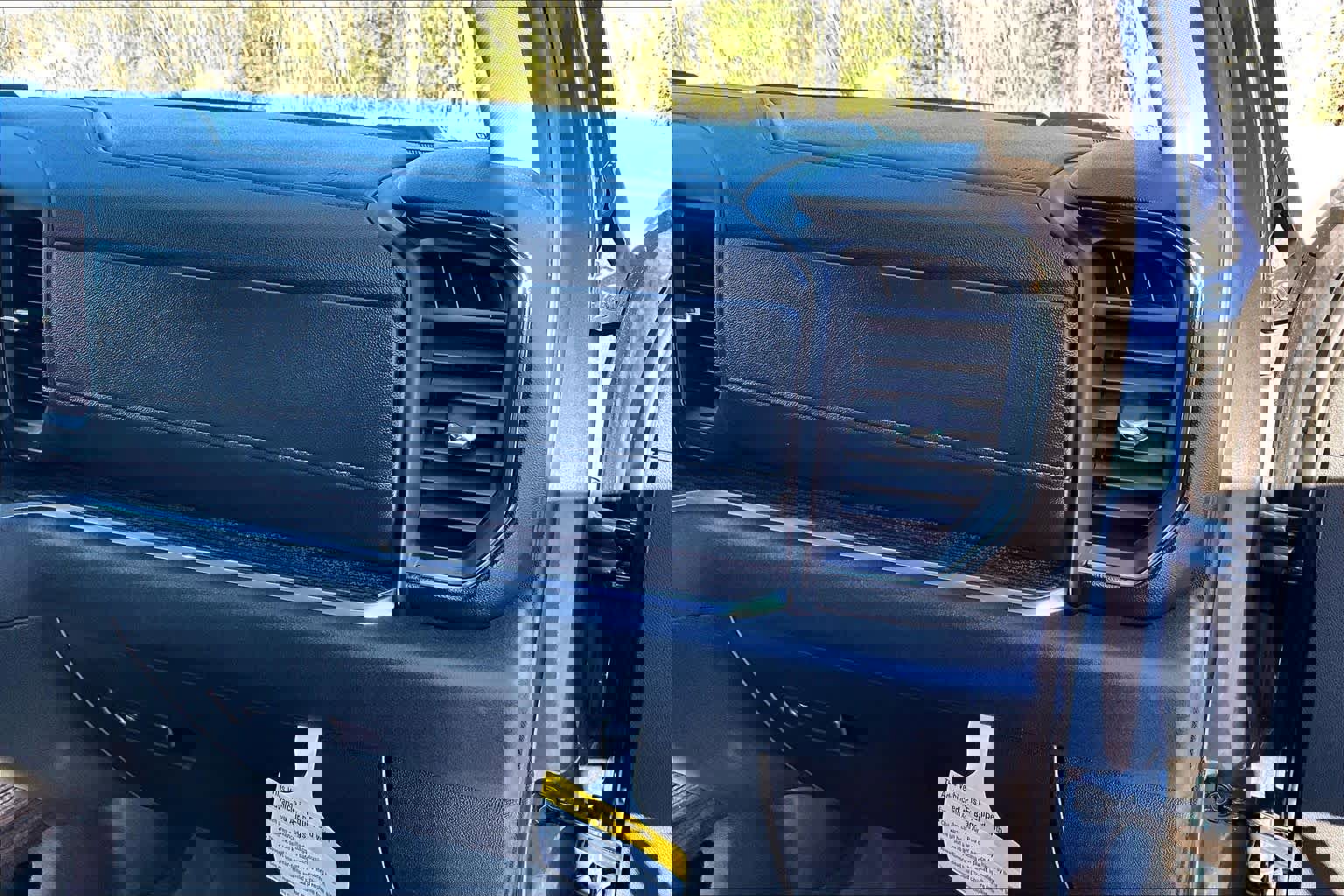 Used 2025 Chevrolet Silverado 2500 LT w/ Convenience Package image 18