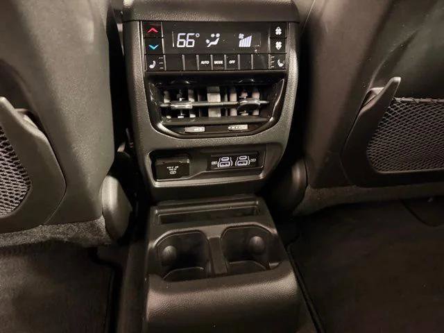 Certified 2024 Jeep Grand Cherokee L Limited AWD/4WD image 33