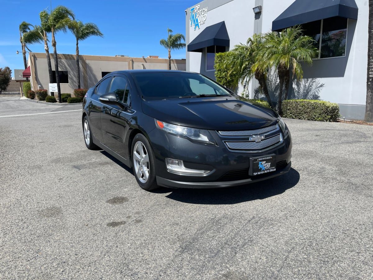 Used 2014 Chevrolet Volt w/ Enhanced Safety Package 1 FWD image 3
