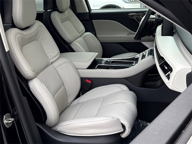 New 2026 Lincoln Aviator Reserve image 9