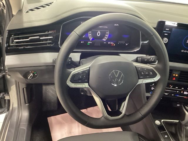 Used 2025 Volkswagen Jetta SE w/ Sunroof Package image 7