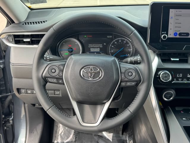 Used 2024 Toyota Venza LE AWD/4WD image 23