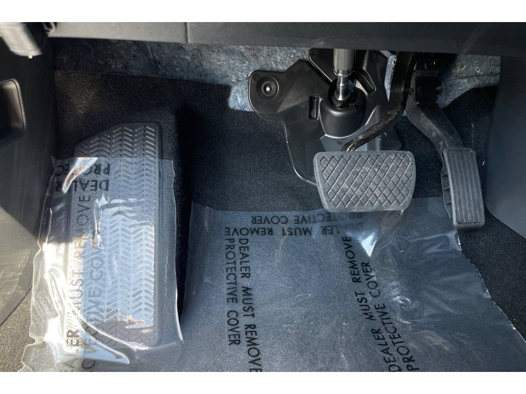 Certified 2027 Honda HR-V LX image 39