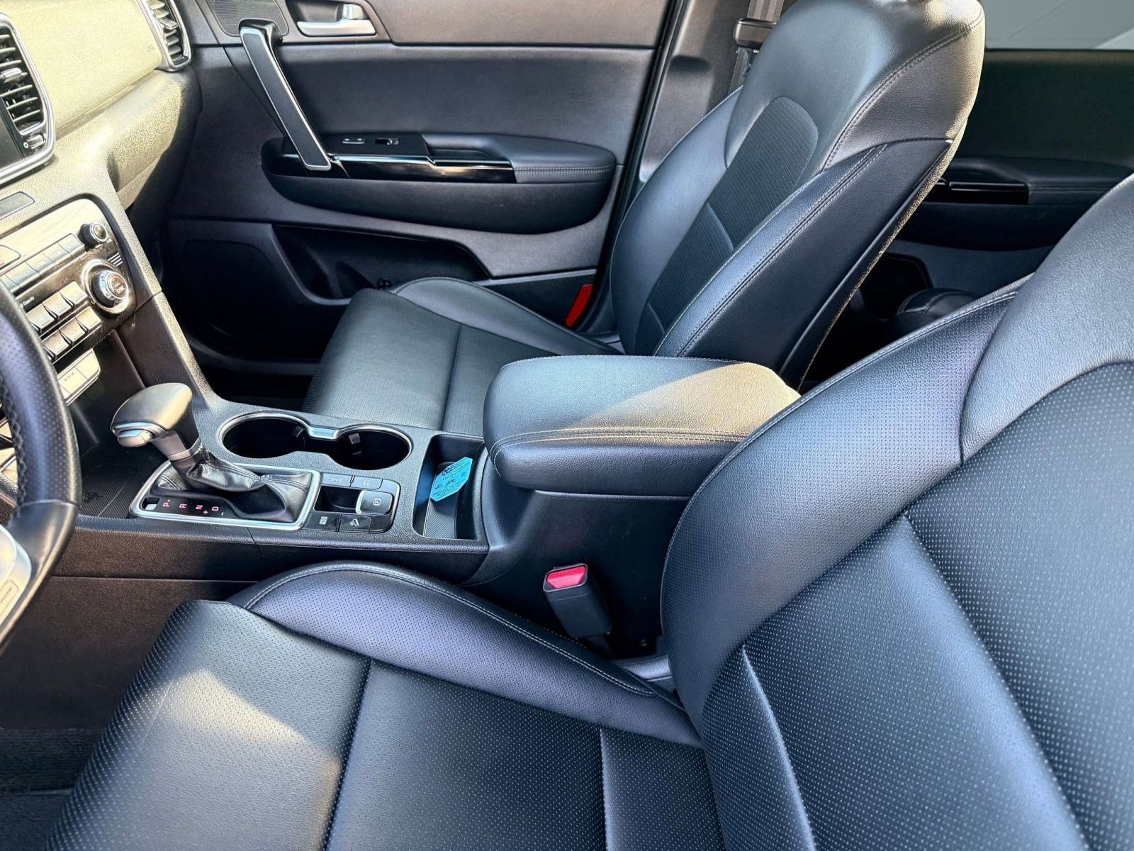 Used 2022 Kia Sportage Nightfall Edition w/ Nighfall AWD Premium Package image 21