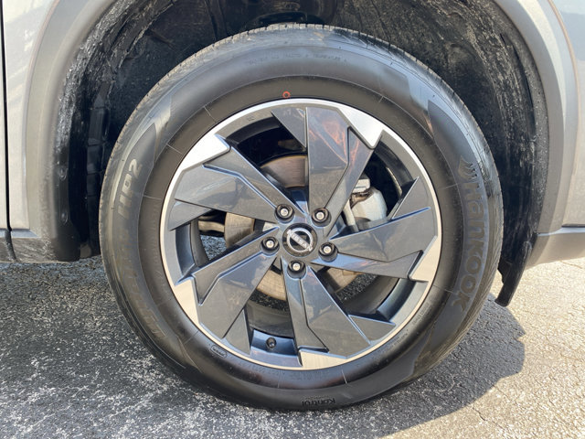 Certified 2026 Nissan Rogue SV AWD/4WD image 10