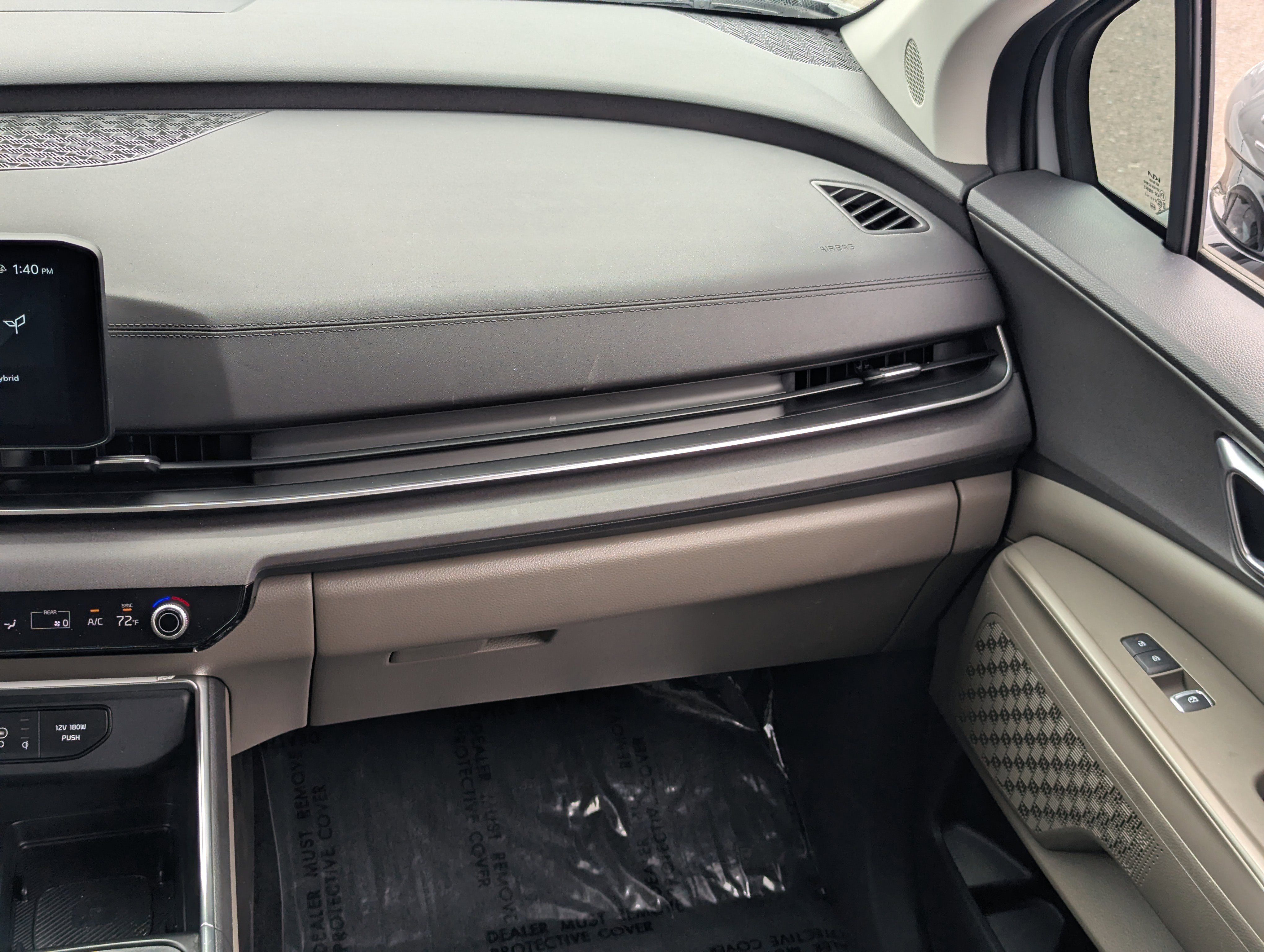 Certified 2025 Kia Carnival EX image 15