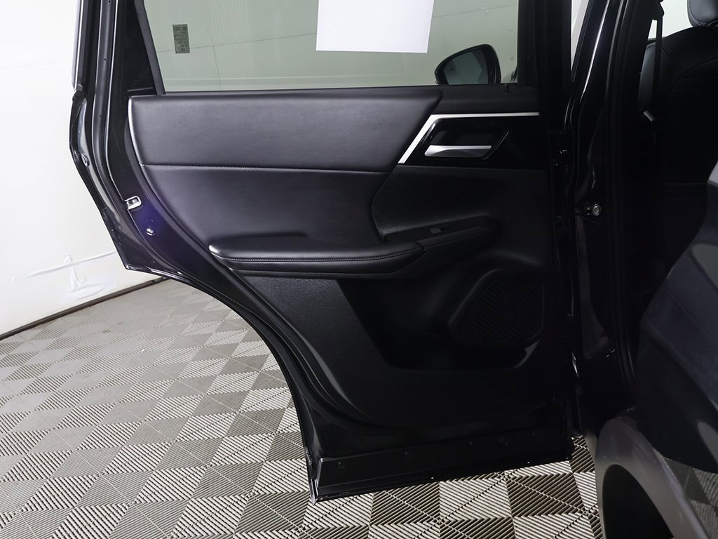 Used 2024 Mitsubishi Outlander SE image 26