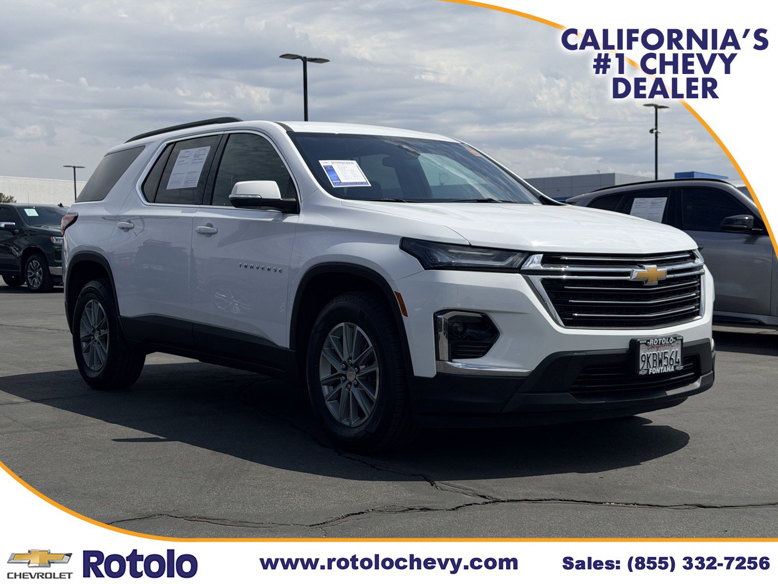 Used 2023 Chevrolet Traverse LT FWD image 1