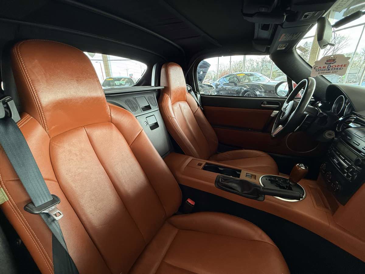 Used 2006 MAZDA MX-5 Miata Grand Touring w/ Premium Pkg RWD image 28