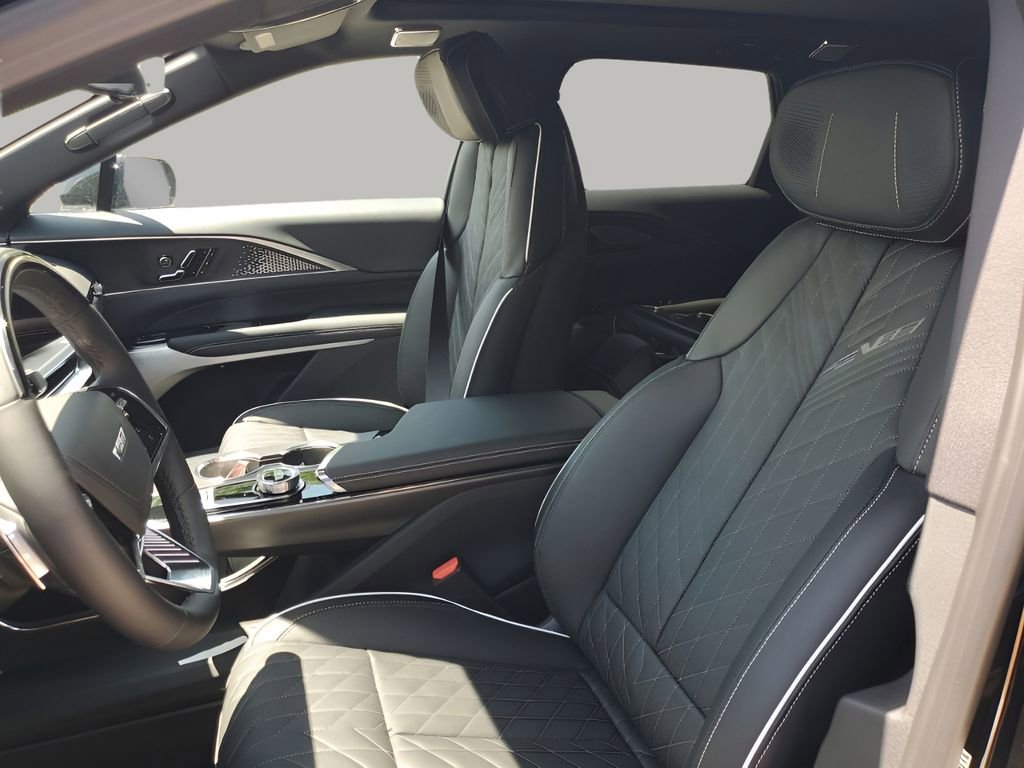 New 2026 Cadillac Lyriq V image 30