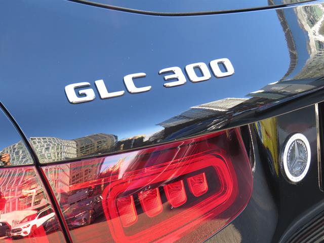 Used 2022 Mercedes-Benz GLC 300 4MATIC image 24