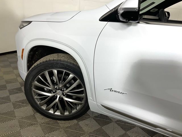 New 2026 Buick Enclave Avenir w/ Super Cruise Package AWD/4WD image 39