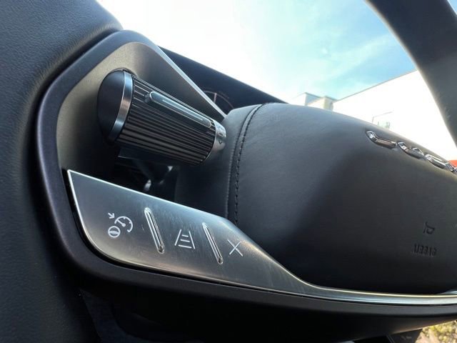 Used 2024 Lucid Air Touring image 25