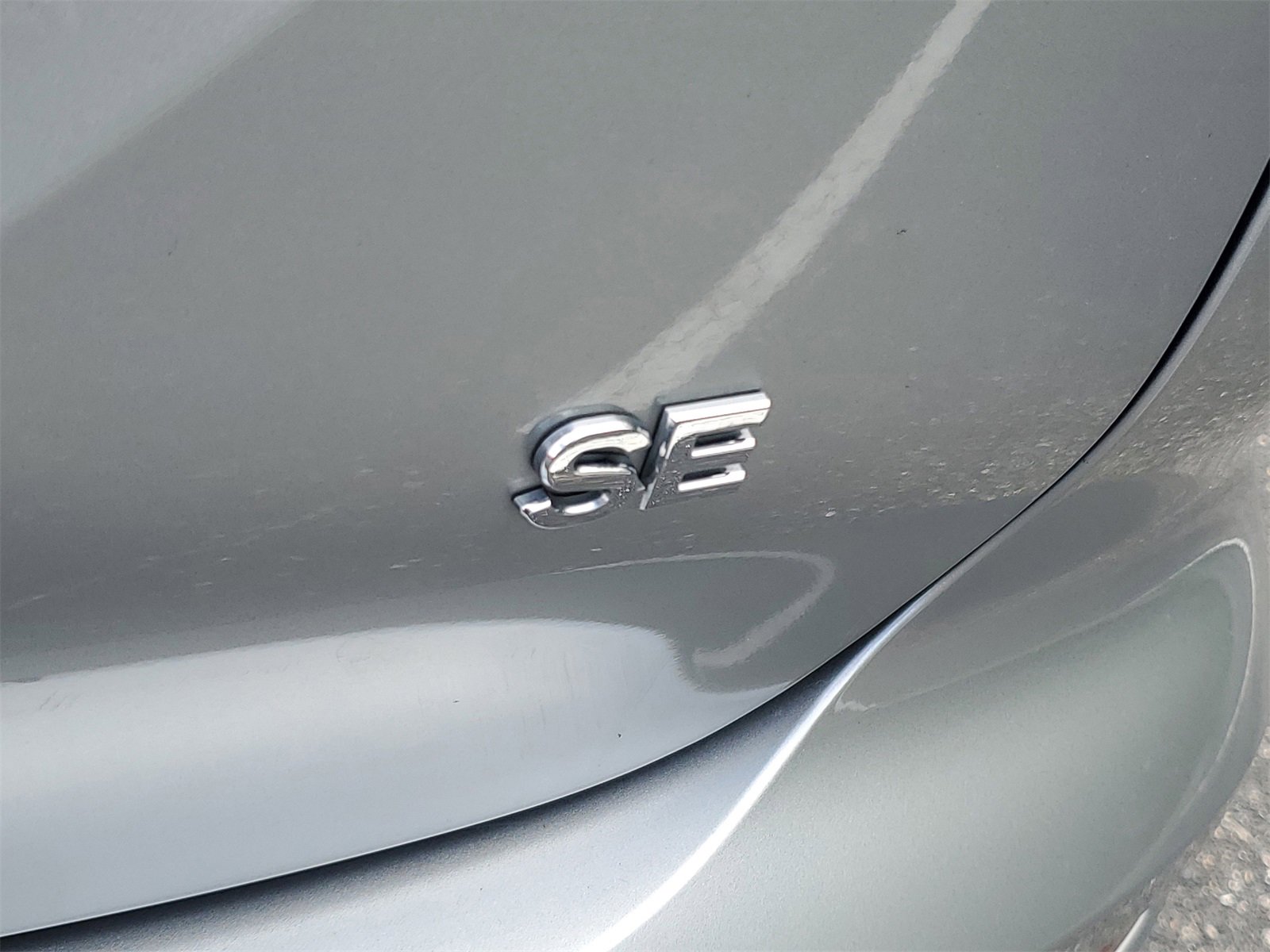 Used 2024 Mitsubishi Outlander SE image 29