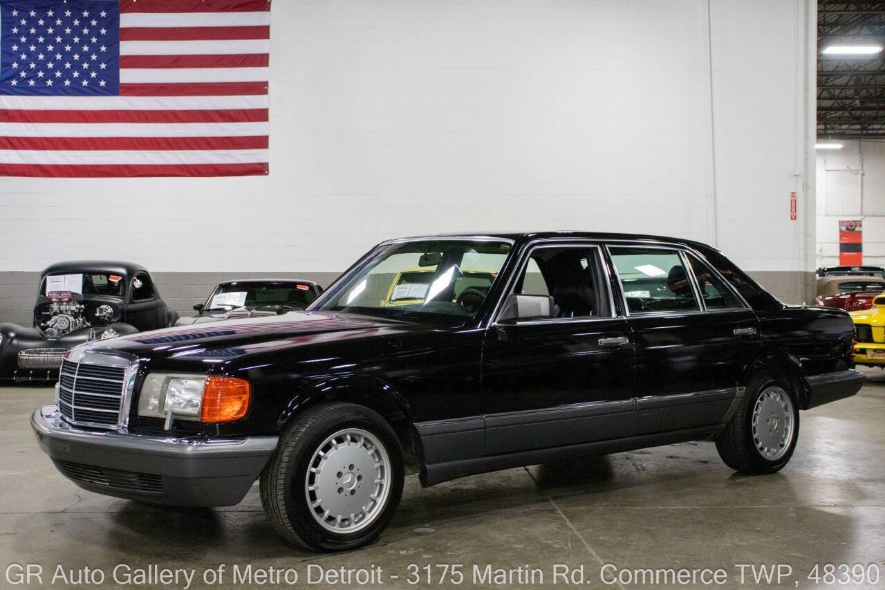 Used 1991 Mercedes-Benz 560 SEL image 1