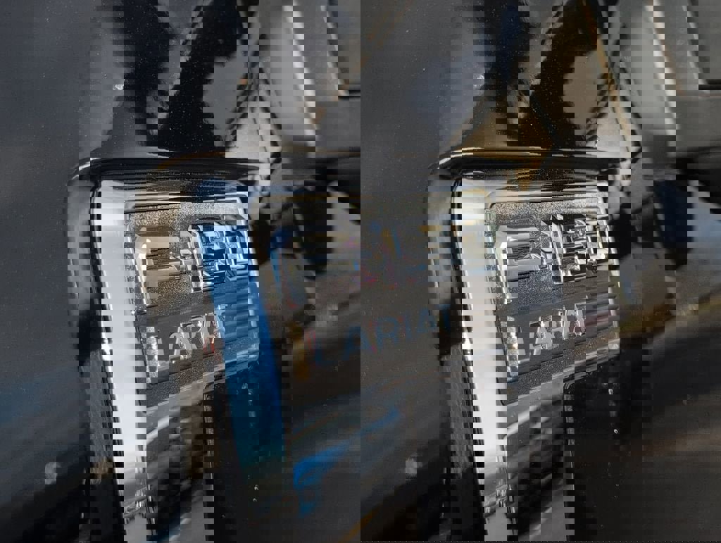 Used 2023 Ford F150 Lariat image 10